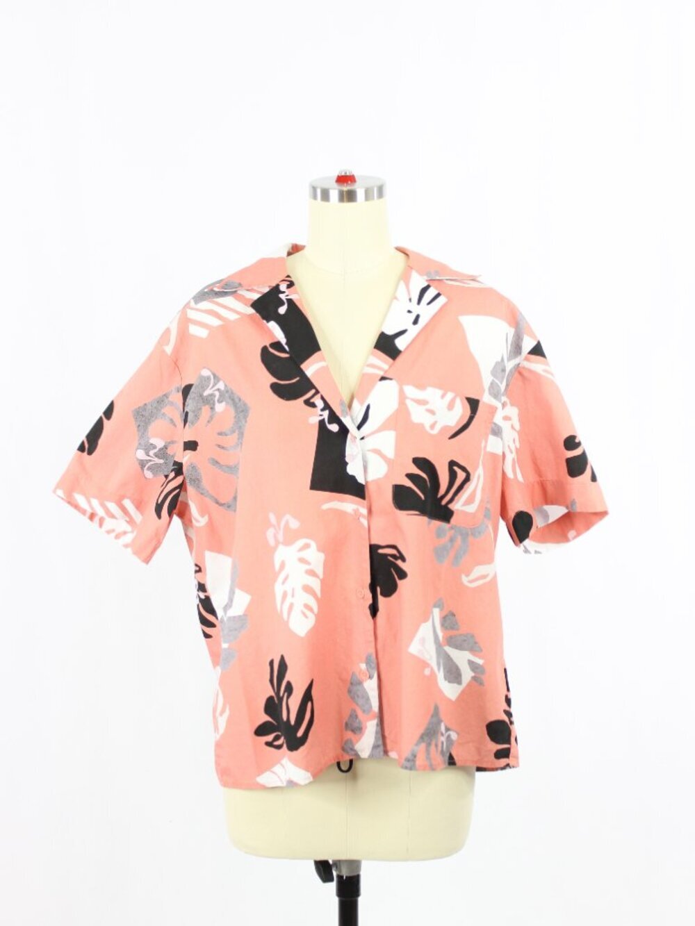 Aritzia GROUP BY BABATON Ravi Pink 100% Cotton Button Up Tropical Shirt, Size M